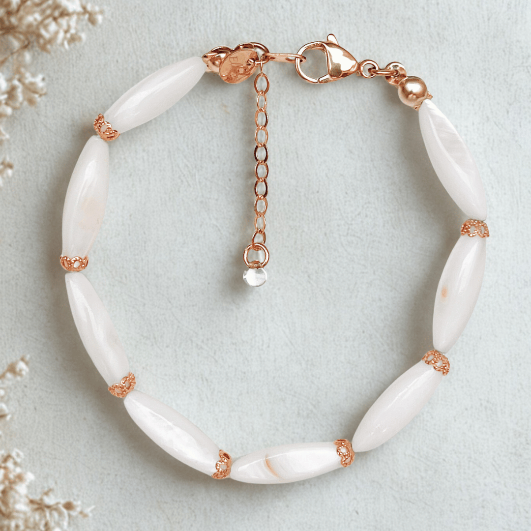 BRACELET GWENN en nacre et éclats dorés
