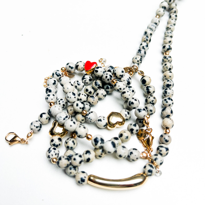 COLLIER NICOLE