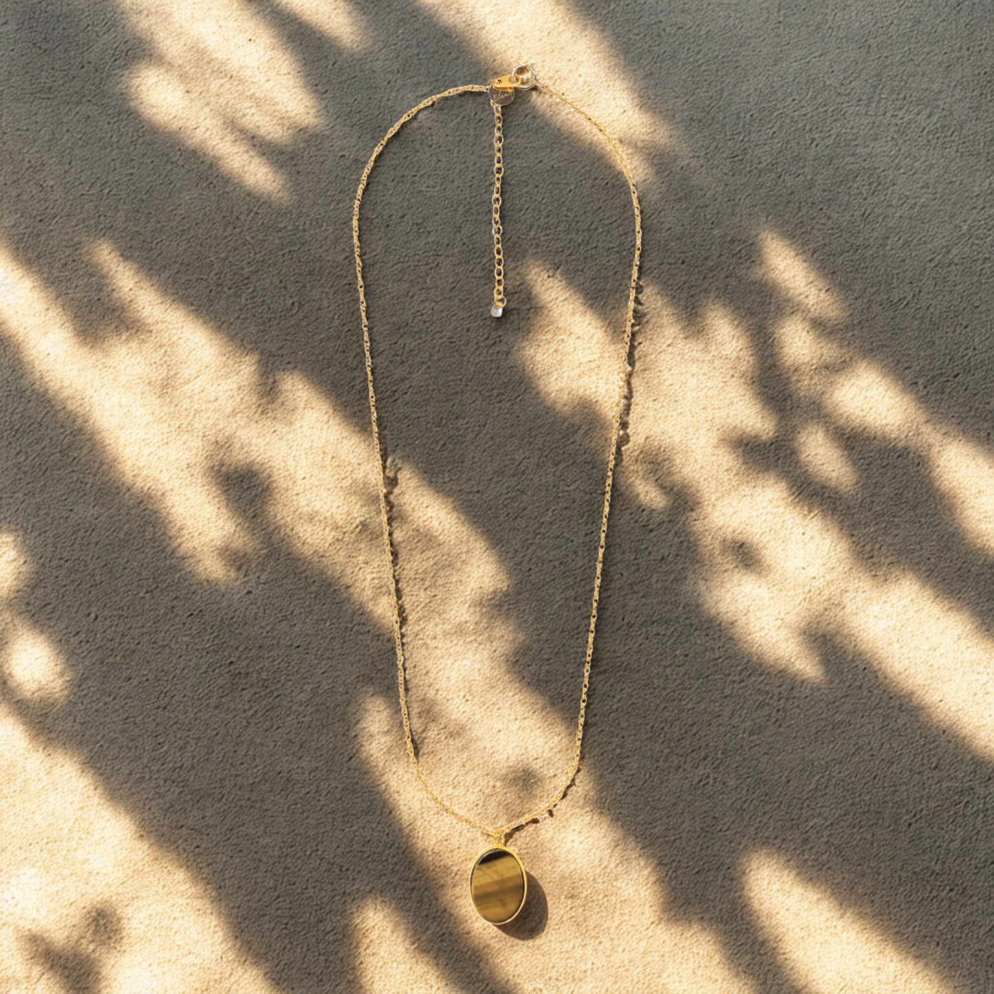 COLLIER GAELLE
